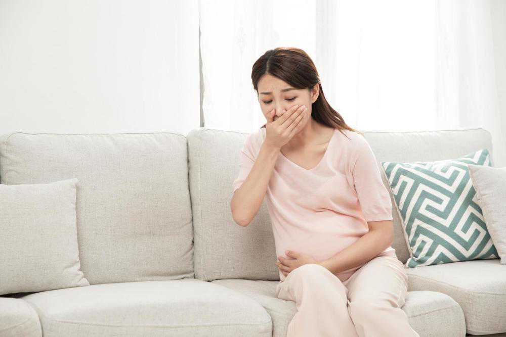 紧急避孕药副作用：吃了月经提前十天，这种情况正常吗？